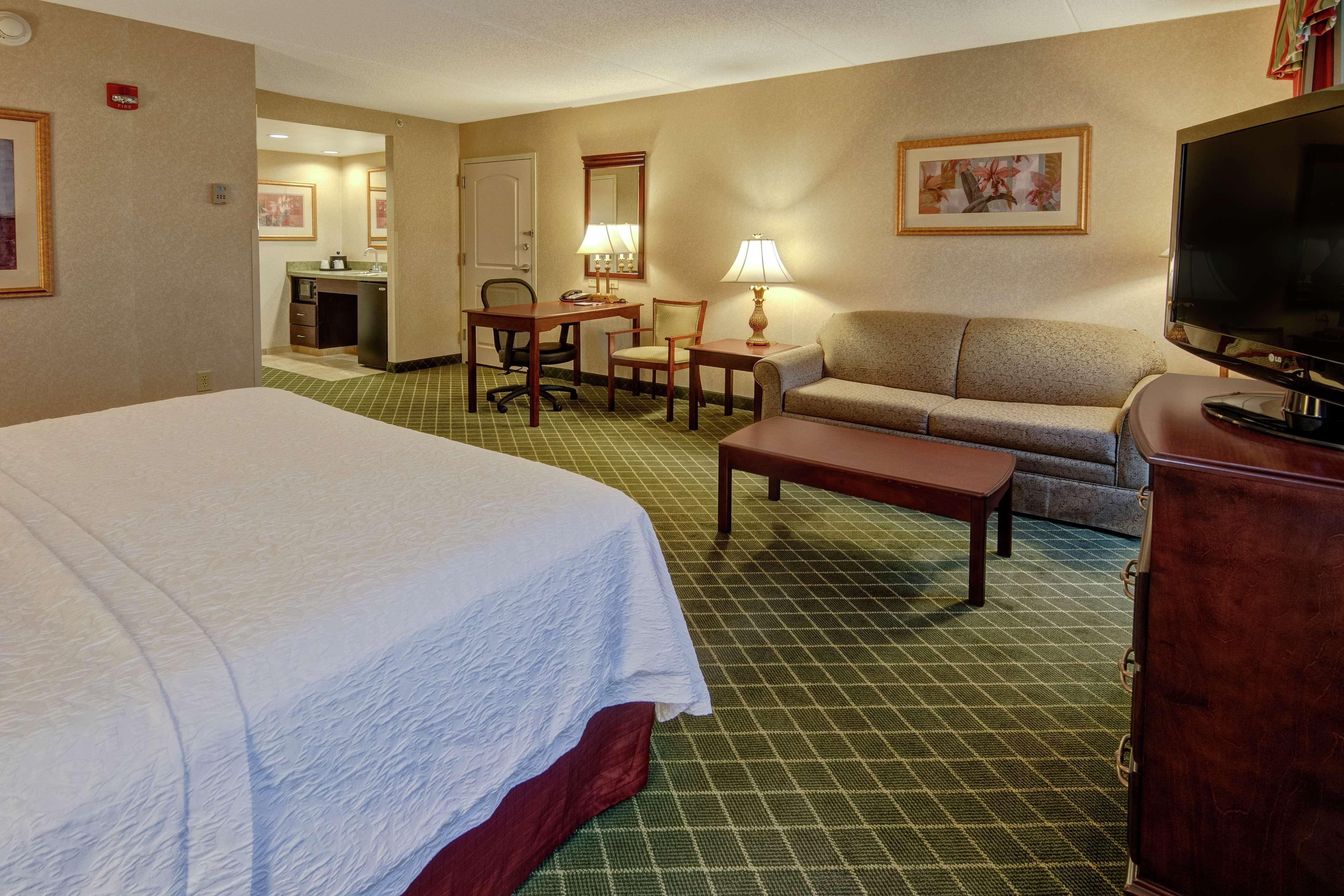Hampton Inn Cambridge Exteriör bild