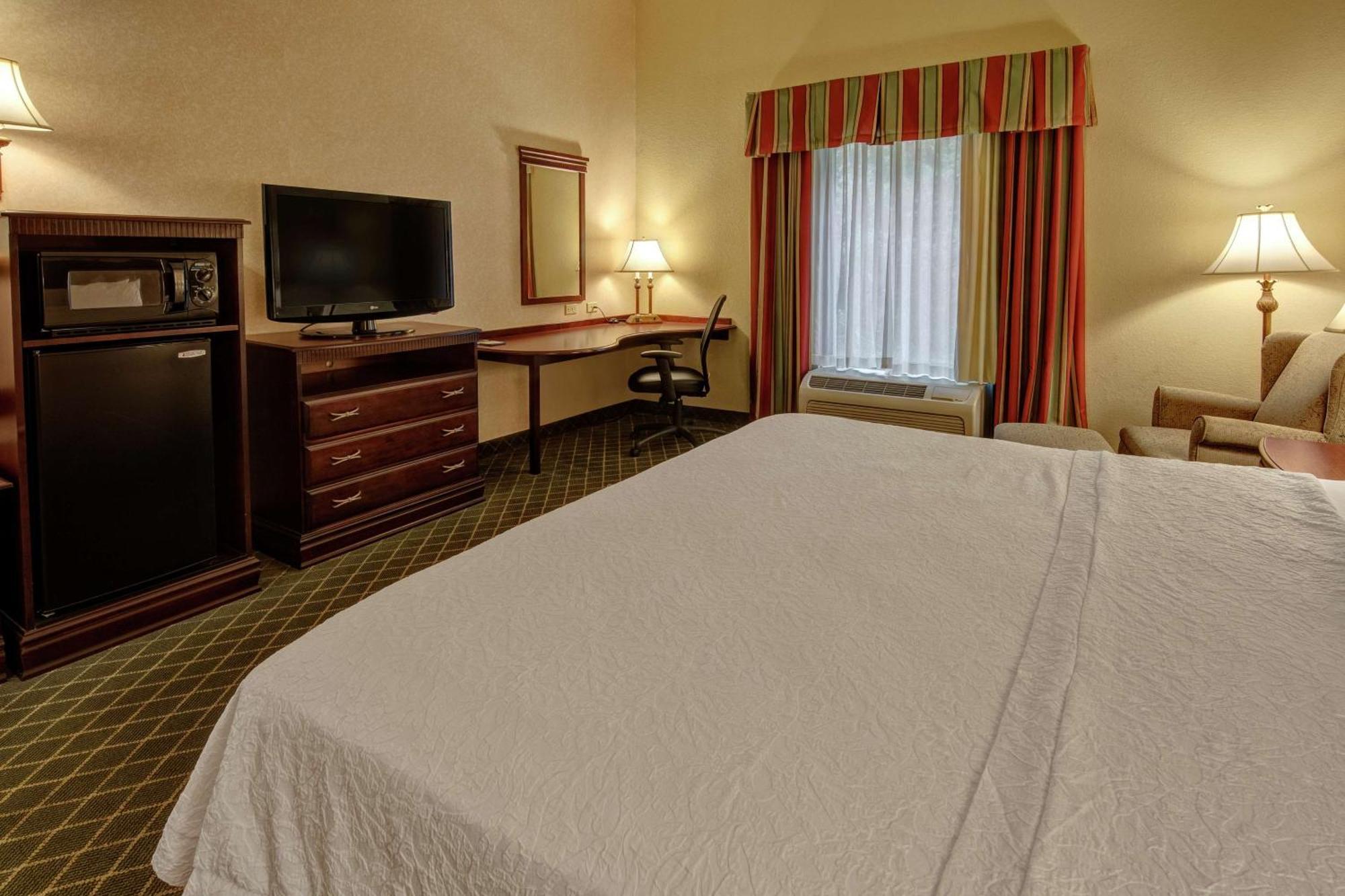 Hampton Inn Cambridge Exteriör bild