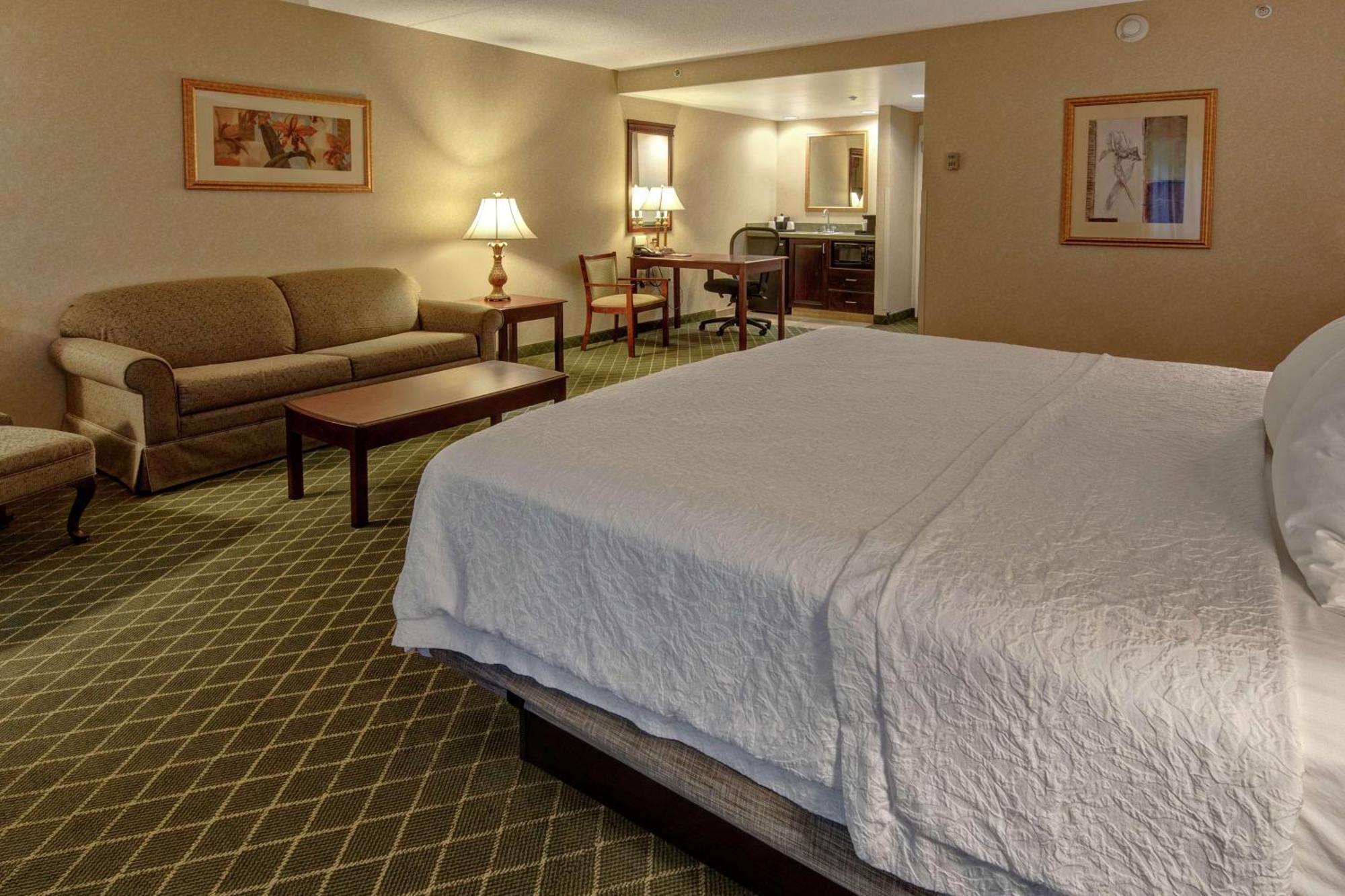 Hampton Inn Cambridge Exteriör bild